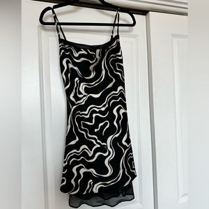 Forever 21 - black and white mini dress